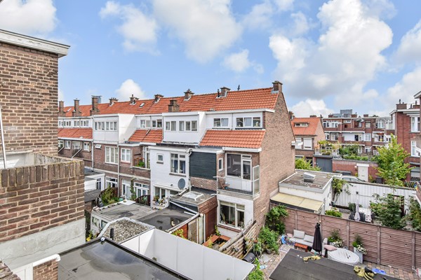Medium property photo - Johan Gramstraat 48, 2522 XA Den Haag